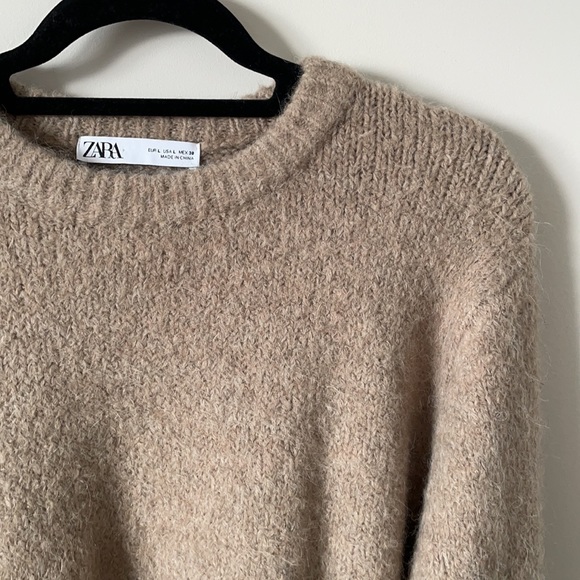 Zara oatmeal sweater *never worn* - Picture 2 of 3